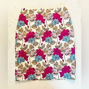 Ann Taylor Floral Pencil Skirt in Cream, Plum and Blue Size 2 NWOT
